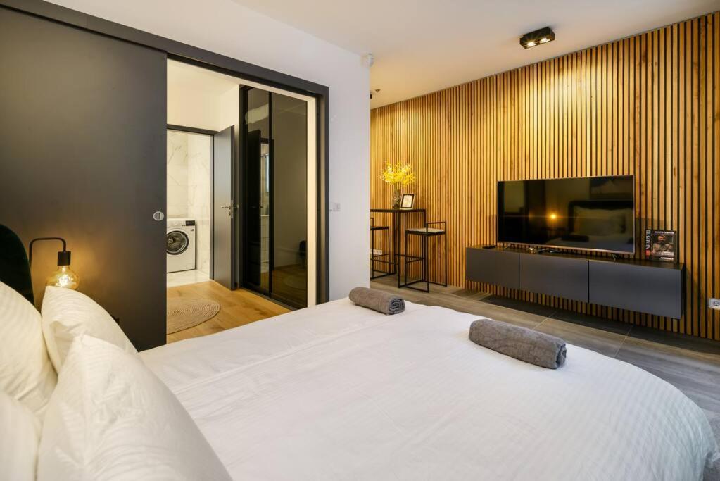 2Budapest Eye-Freegym And Sauna Luxury Home Ngoại thất bức ảnh